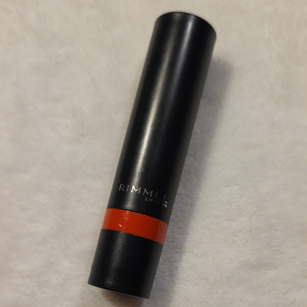New~ Rimmel London Lasting Finish Extreme Lipstick ~ 610 LIT!